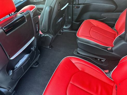 Used 2020 Chrysler Pacifica Limited w/ Quick Oder Package 2EV RED-S image 12