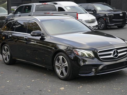 Used 2020 Mercedes-Benz E 450 4MATIC Wagon w/ Premium Package image 6