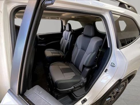 Used 2024 Subaru Ascent Onyx Edition AWD/4WD image 16