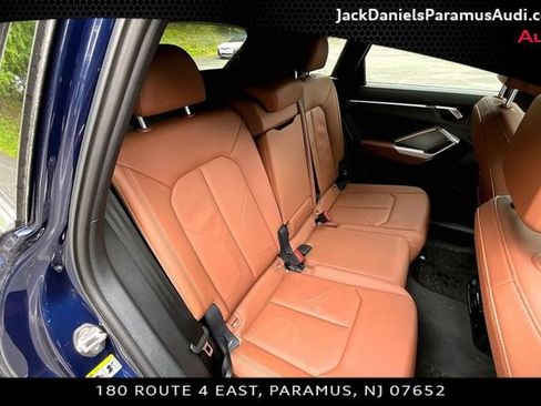 Used 2025 Audi Q3 2.0T Premium w/ Convenience Package AWD/4WD image 19