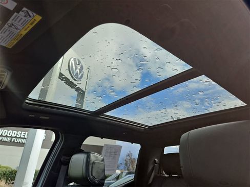 Used 2022 Toyota Tundra Platinum image 19