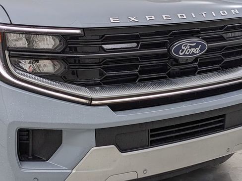 New 2025 Ford Expedition Platinum image 46
