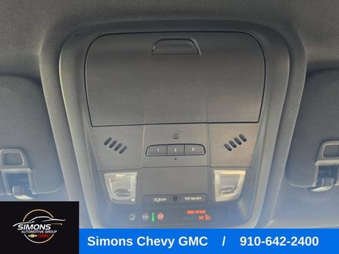 Used 2023 Chevrolet Equinox Premier AWD/4WD image 29