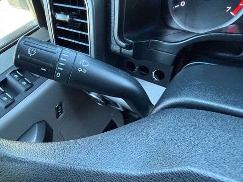 Used 2019 Ford F250 XLT w/ XLT Value Package image 19