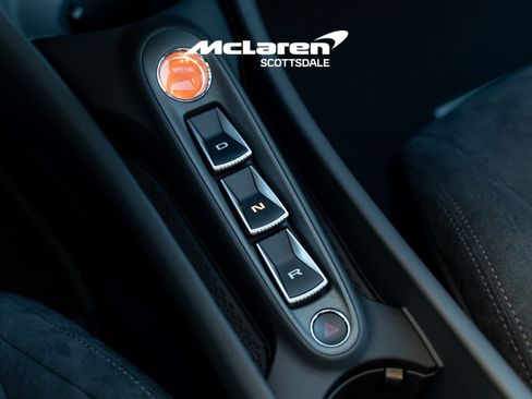 New 2026 McLaren Artura image 27