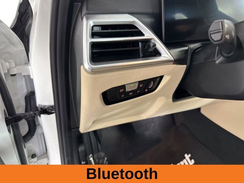 Used 2025 BMW 330i Sedan w/ Convenience Package image 11