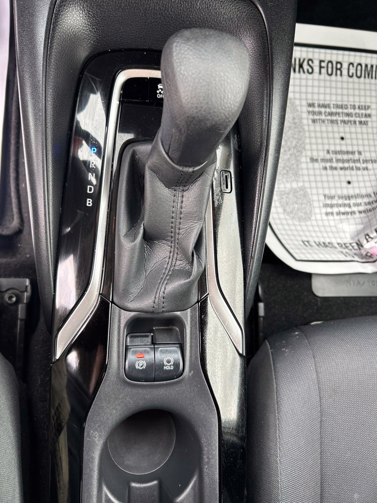 Used 2021 Toyota Corolla LE w/ Carpet Mat Package (TMS) FWD image 29