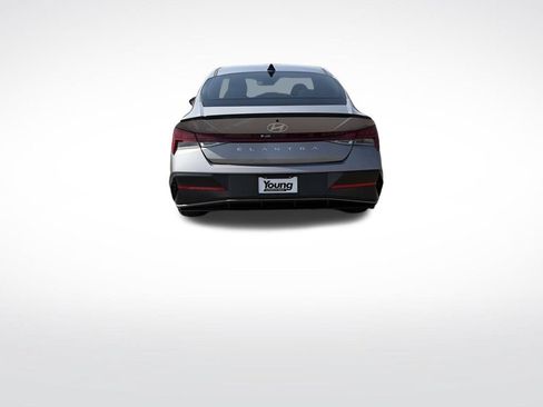 Used 2026 Hyundai Elantra SEL Sport Premium FWD image 4