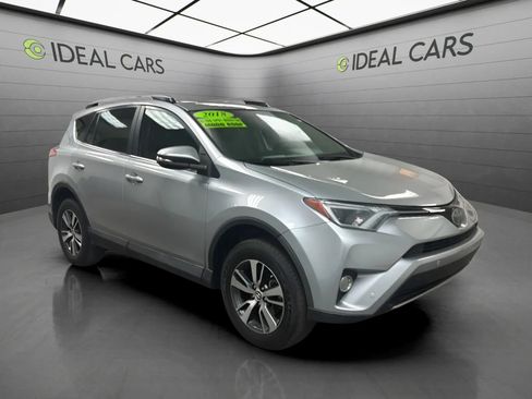 Used 2018 Toyota RAV4 XLE FWD image 3