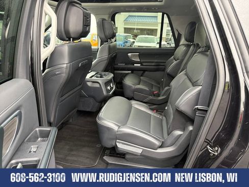 Used 2026 Ford Expedition Max Platinum AWD/4WD image 25