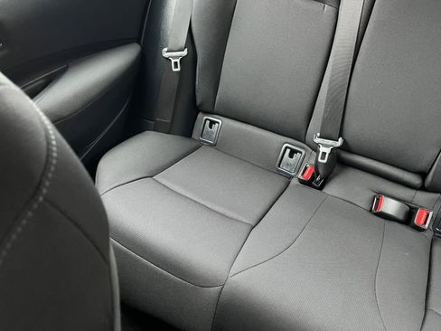 Used 2025 Toyota Corolla LE image 39