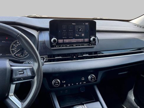 Used 2022 Mitsubishi Outlander ES FWD image 7