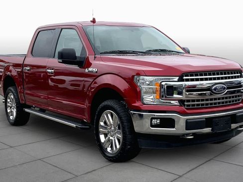 Used 2018 Ford F150 XLT w/ Equipment Group 302A Luxury image 3