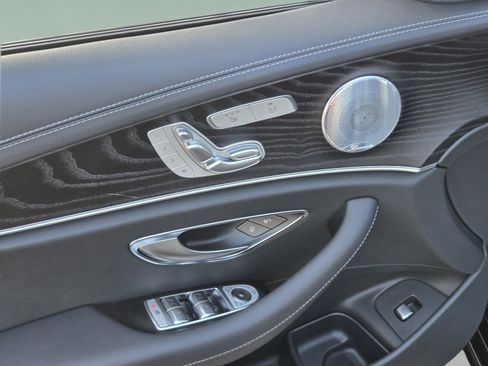 Used 2020 Mercedes-Benz E 350 Sedan image 10