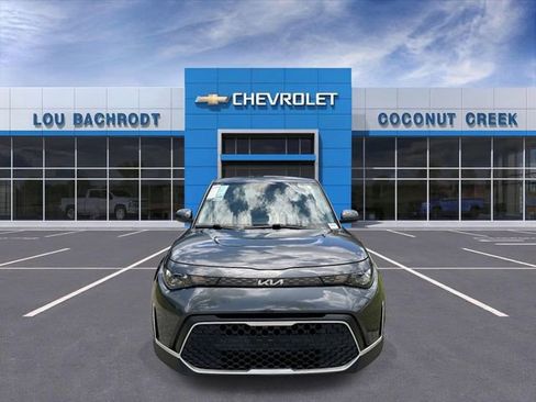 Used 2024 Kia Soul LX w/ Option Group 015 FWD image 3