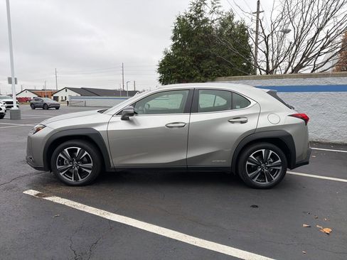 Used 2021 Lexus UX 250h w/ Premium Package image 2