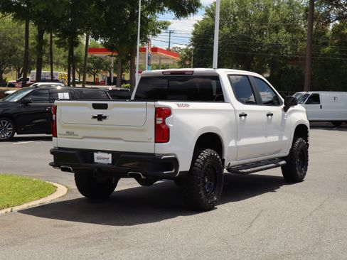 Used 2021 Chevrolet Silverado 1500 LT Trail Boss w/ Convenience Package II AWD/4WD image 9