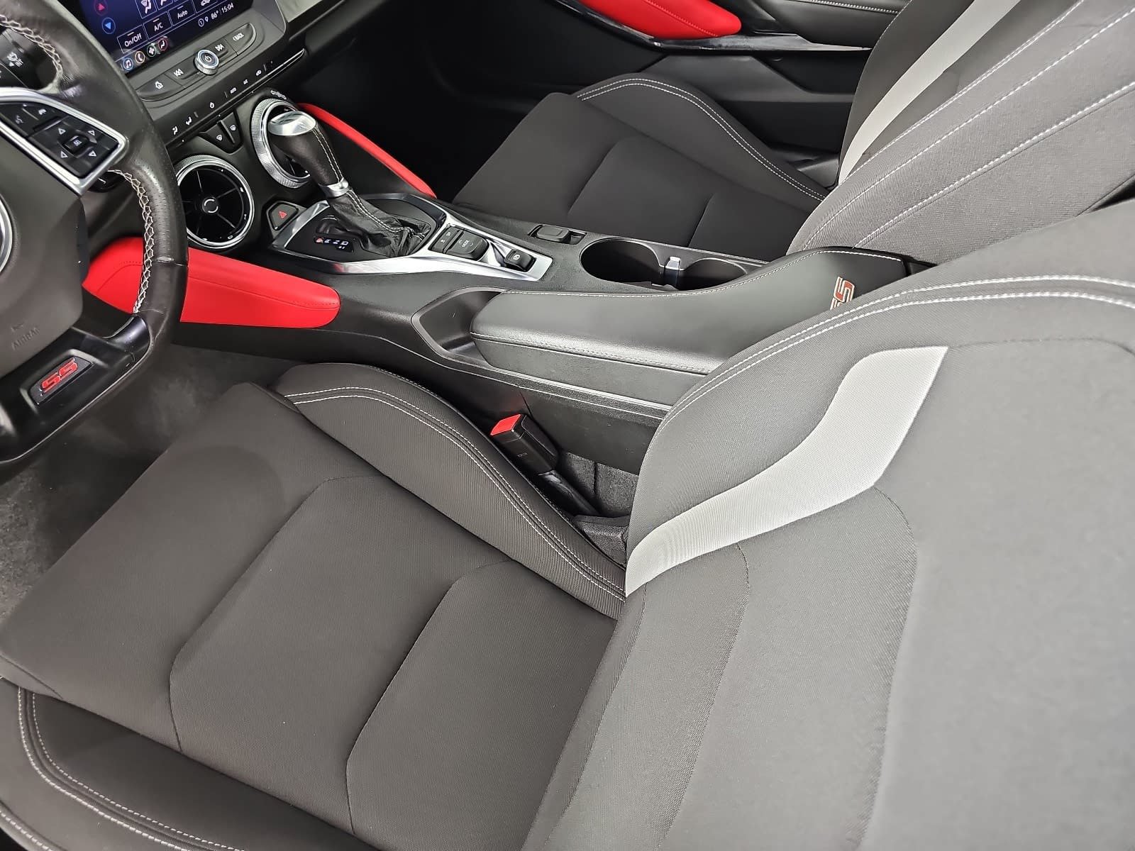 Used 2022 Chevrolet Camaro SS w/ LPO, Ground Effects Package RWD image 15