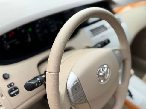 Used 2007 Toyota Avalon Touring FWD image 23