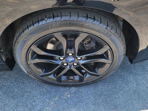 Used 2020 Ford Fusion SE w/ Equipment Group 151A FWD image 8