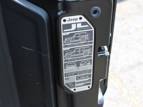 Used 2025 Jeep Wrangler Unlimited Sport S 4xe AWD/4WD image 40