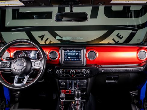 Used 2021 Jeep Wrangler Rubicon image 2