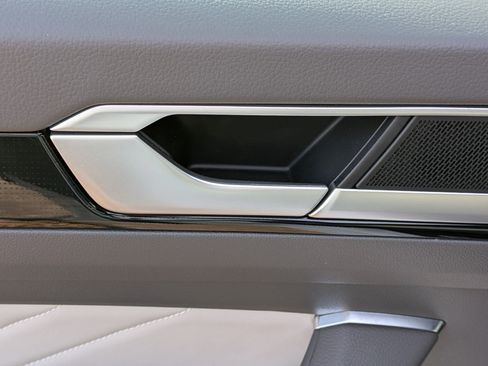 Used 2023 Volkswagen Arteon SEL Premium image 28