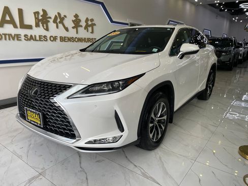 Used 2022 Lexus RX 350 AWD w/ Premium Package image 3