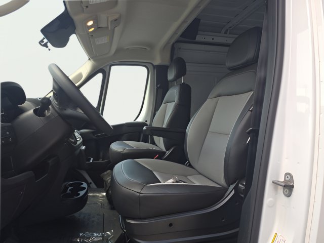Used 2026 RAM ProMaster 2500 w/ Convenience Group FWD image 9