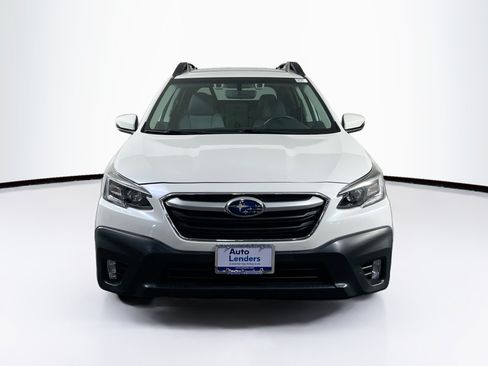Used 2022 Subaru Outback Premium AWD/4WD image 2