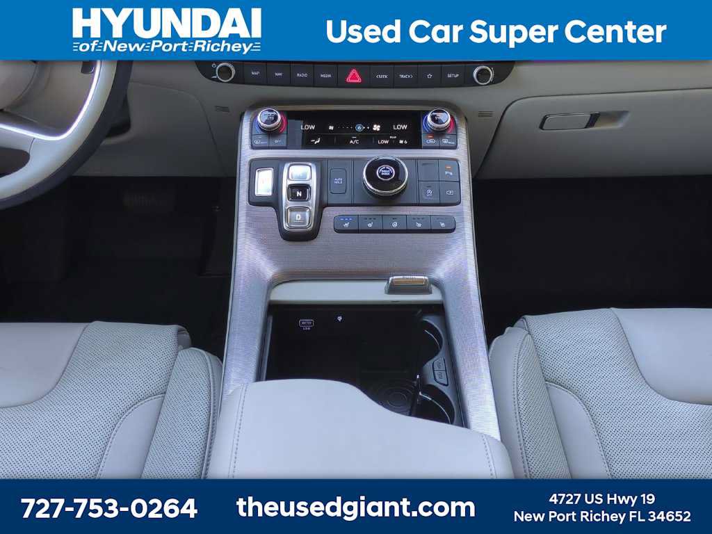 Used 2025 Hyundai Palisade Calligraphy FWD image 22
