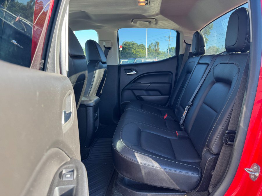 Used 2015 GMC Canyon SLT AWD/4WD image 16
