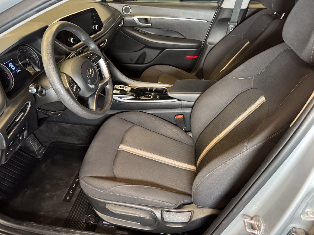 Used 2023 Hyundai Sonata SE FWD image 20