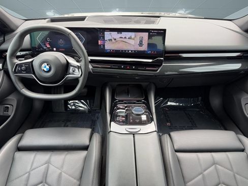 Used 2026 BMW 530i RWD image 15