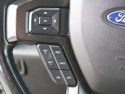 Used 2020 Ford Expedition Max Limited image 14