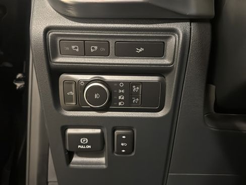 Used 2022 Ford F150 Lariat w/ Equipment Group 502A High AWD/4WD image 30
