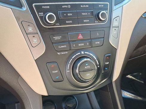 Used 2017 Hyundai Santa Fe Sport image 12