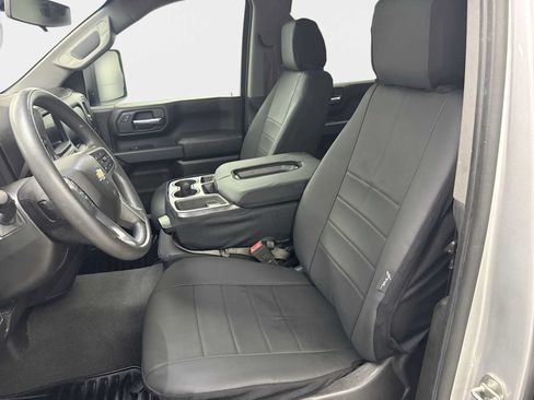 Used 2022 Chevrolet Silverado 2500 Custom w/ Custom Convenience Package AWD/4WD image 13