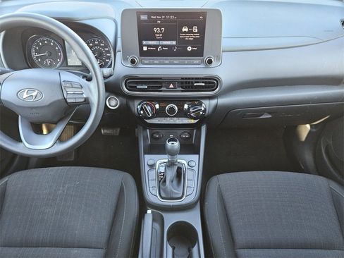 Used 2023 Hyundai Kona SEL image 11