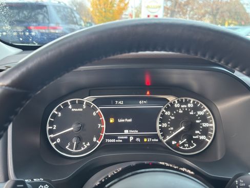 Certified 2023 Nissan Rogue SL w/ SL Premium Package image 21