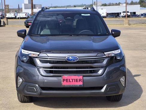 New 2025 Subaru Forester Premium image 2