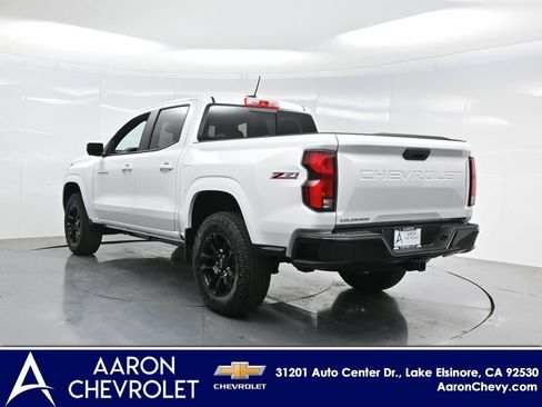 New 2025 Chevrolet Colorado Z71 w/ Midnight Edition image 5