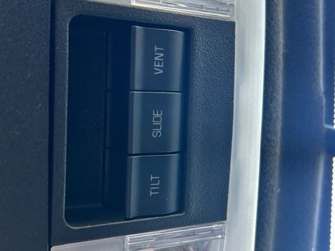 Used 2016 Ford Expedition Platinum RWD image 26