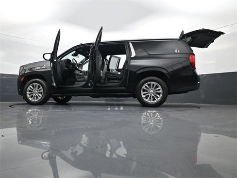 Used 2024 GMC Yukon XL SLT image 35