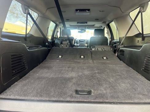 Used 2016 Chevrolet Suburban LTZ image 21