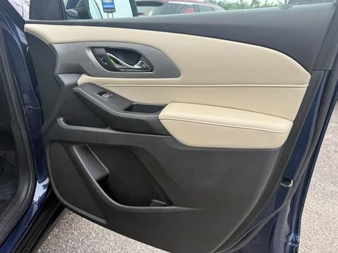 Used 2023 Chevrolet Traverse LS w/ Safety Package image 20