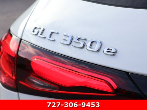 Certified 2025 Mercedes-Benz GLC 350e 4MATIC image 9