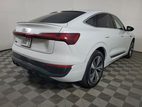 Used 2024 Audi Q8 e-tron Premium Plus w/ Premium Plus Package AWD/4WD image 6