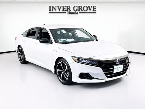 Used 2022 Honda Accord Sport image 3