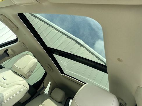 Certified 2024 Cadillac XT5 Premium Luxury w/ Technology Package image 32